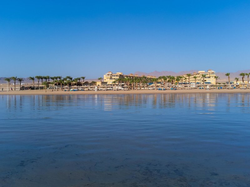 Amwaj Blue Beach Resort & Spa 6