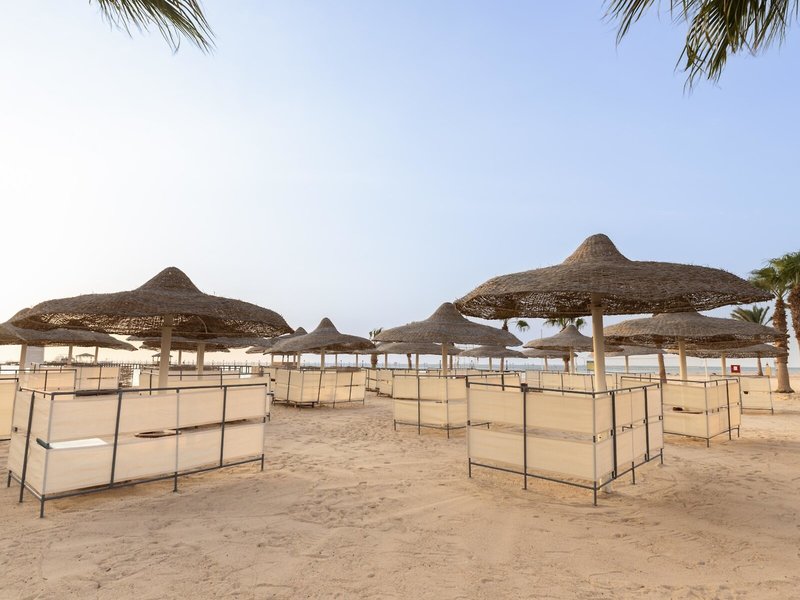 Amwaj Blue Beach Resort & Spa 8