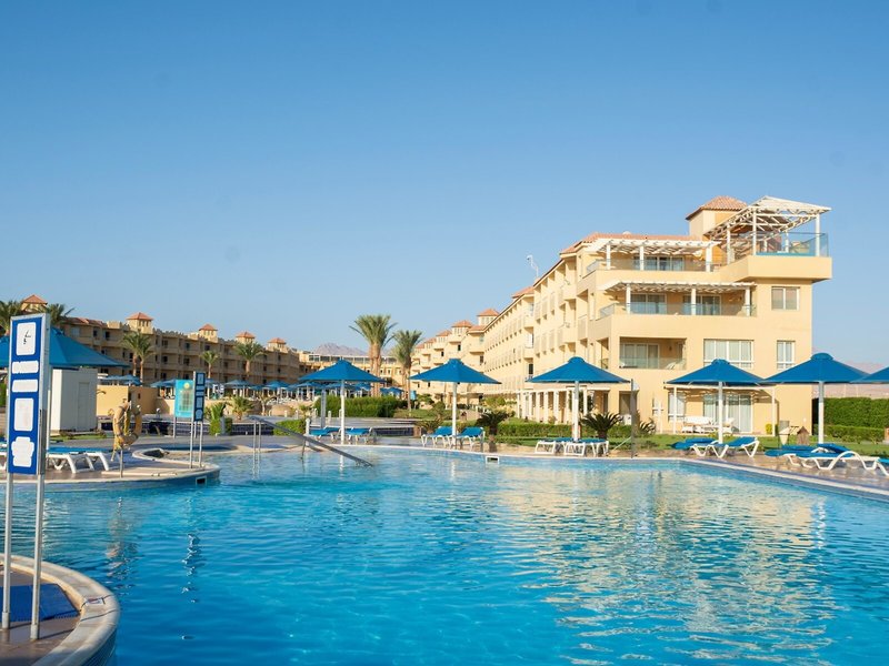 Amwaj Blue Beach Resort & Spa 18