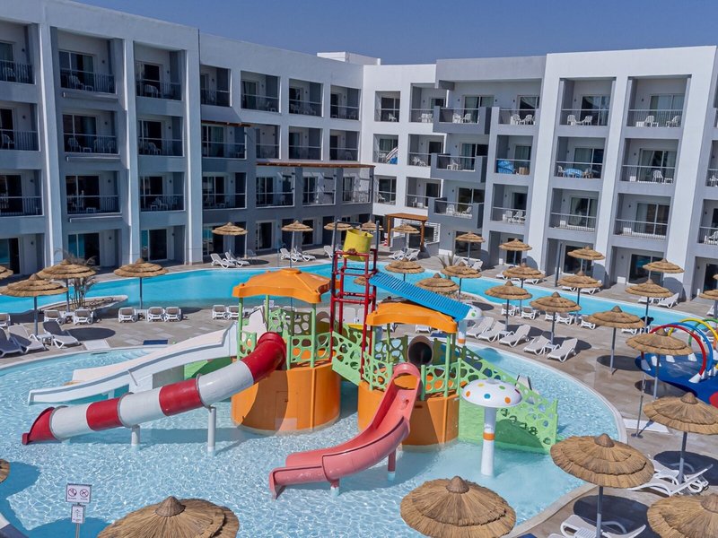 Amwaj Blue Beach Resort & Spa 22