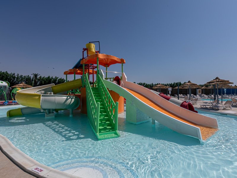 Amwaj Blue Beach Resort & Spa 31