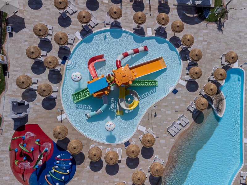 Amwaj Blue Beach Resort & Spa 33