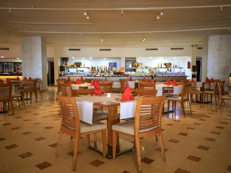 Amwaj Blue Beach Resort & Spa 44