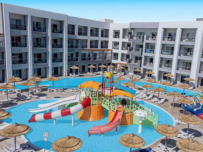 Amwaj Blue Beach Resort & Spa 2