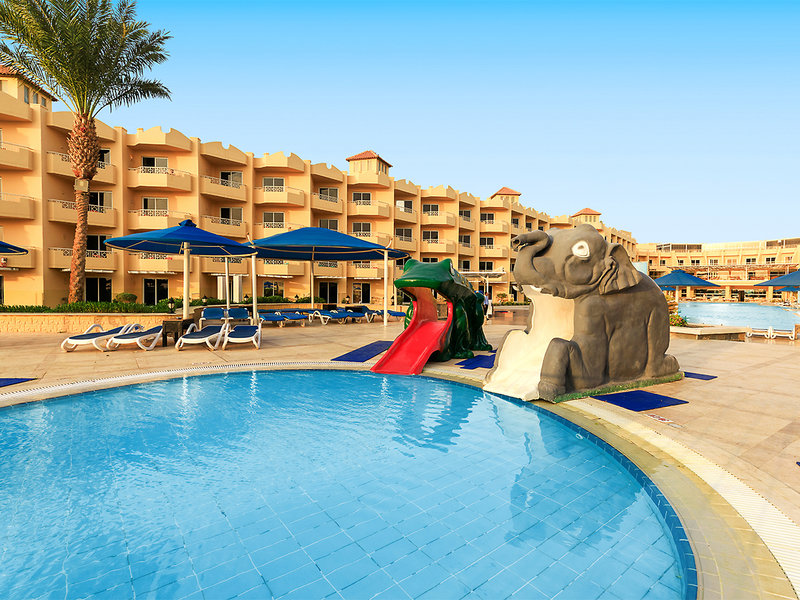 Amwaj Blue Beach Resort & Spa 9