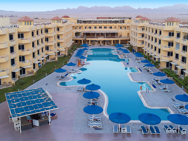 Amwaj Blue Beach Resort & Spa 11