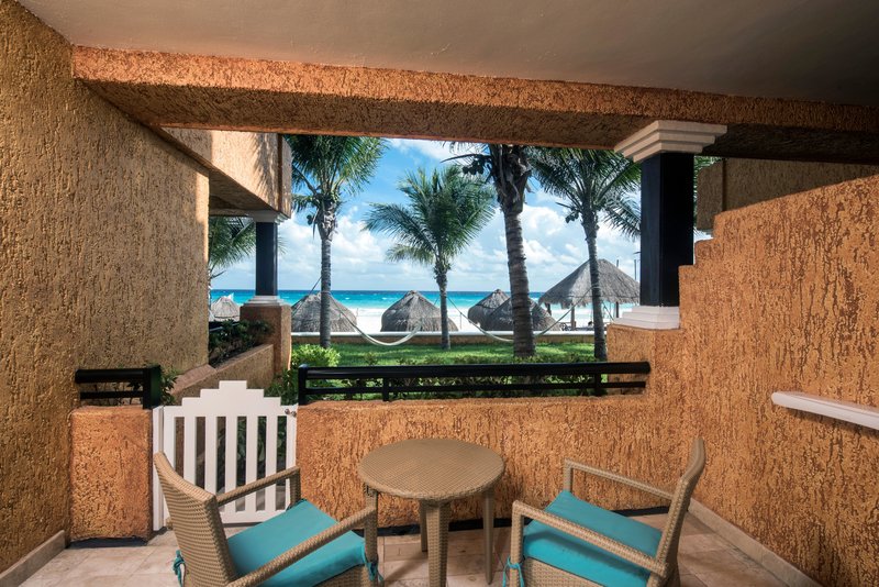 Iberostar Waves Quetzal 12