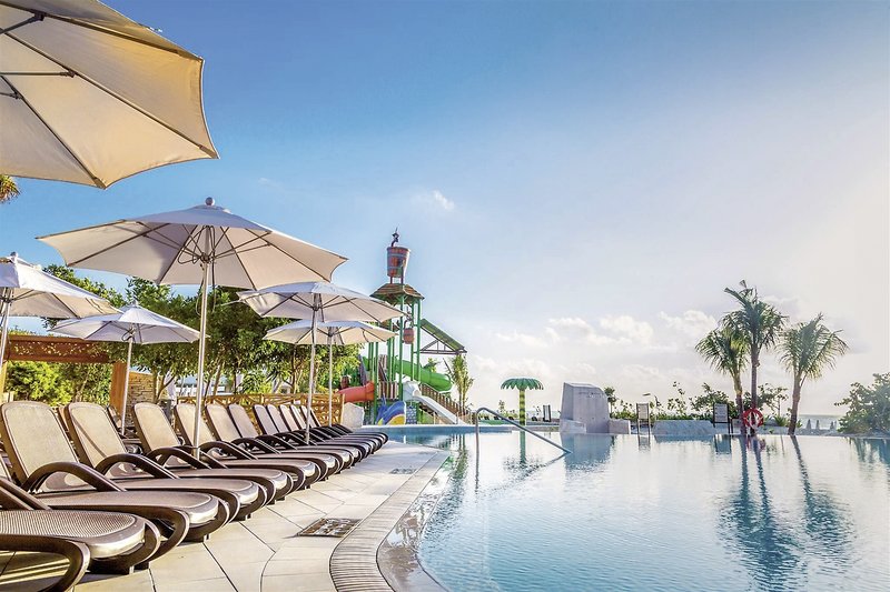 Sandos Playacar Beach Resort 8