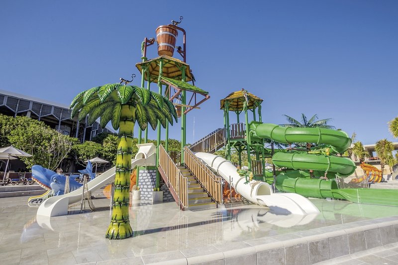 Sandos Playacar Beach Resort 15