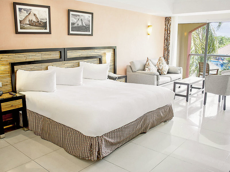 Sandos Playacar Beach Resort 3