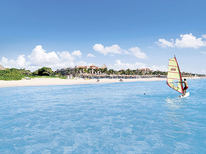 Sandos Playacar Beach Resort 9