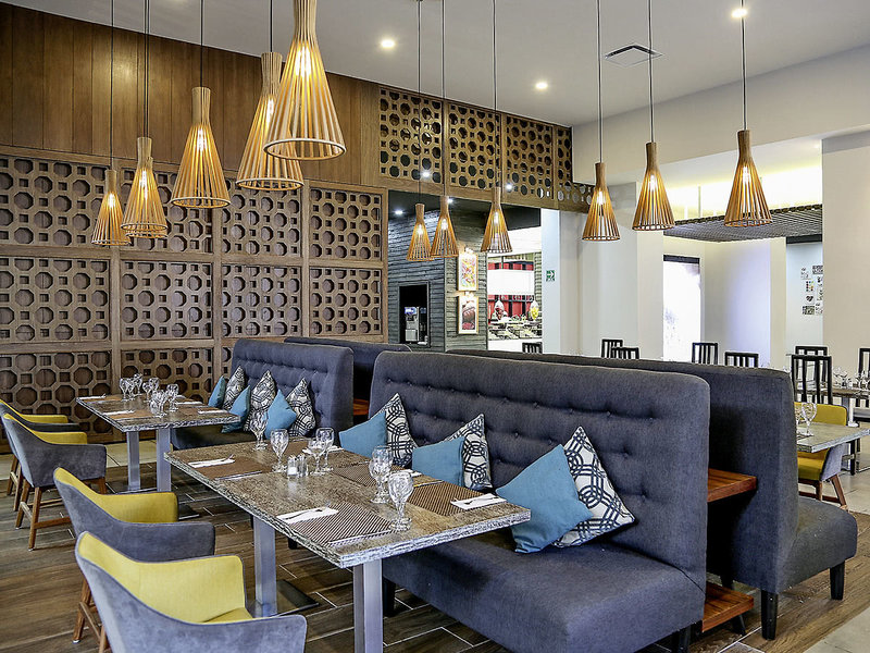 Sandos Playacar Beach Resort 10