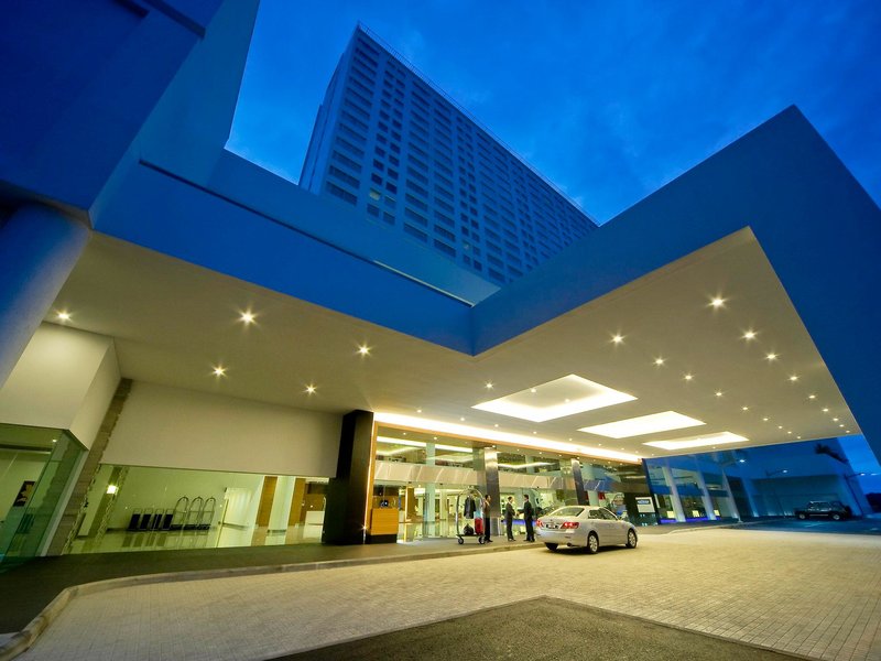 Pullman Kuching 4