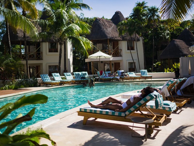 Mahekal Beach Resort 14 - Outdoor Pool