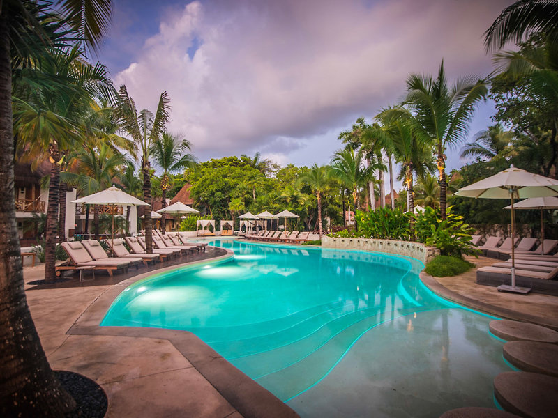 Mahekal Beach Resort 16 - Outdoor Pool