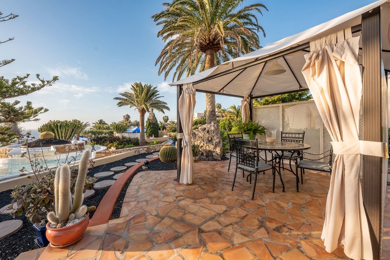 LIVVO Risco del Gato Suites 3