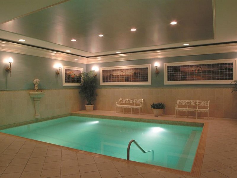 The Ritz Carlton New Orleans 8