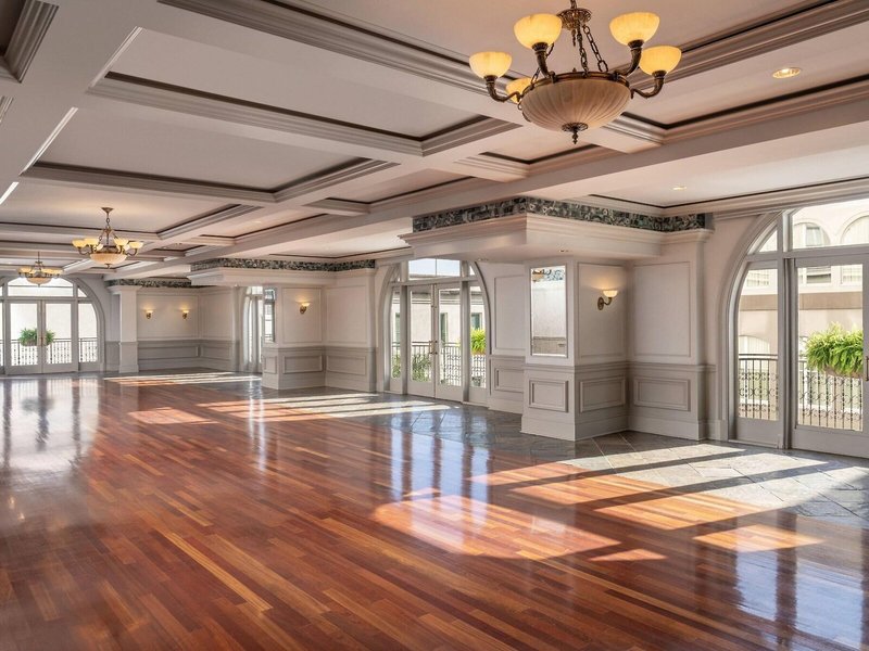 The Ritz Carlton New Orleans 14
