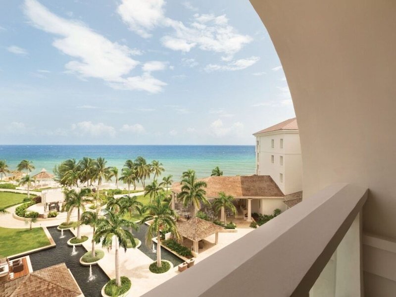 Hyatt Ziva Rose Hall 1