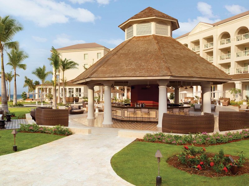 Hyatt Ziva Rose Hall 5