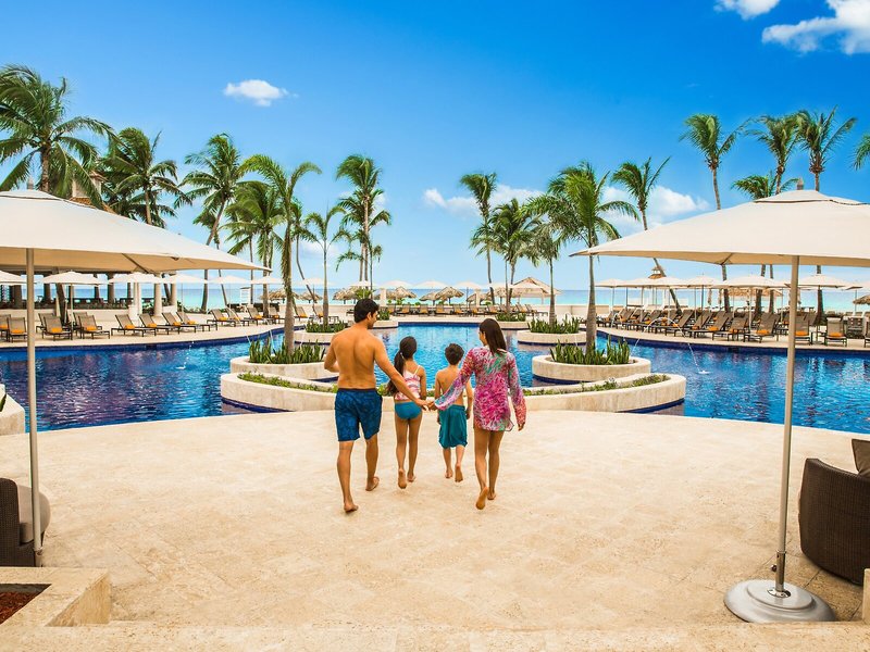 Hyatt Ziva Rose Hall 19