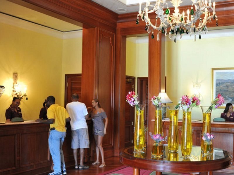 Hyatt Ziva Rose Hall 27