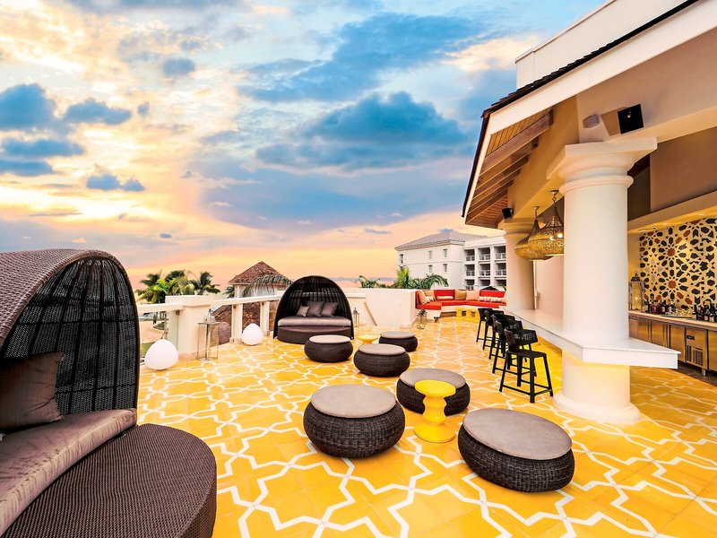 Hyatt Ziva Rose Hall 28