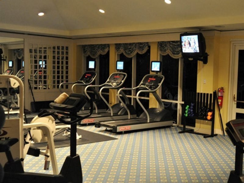 Hyatt Ziva Rose Hall 40