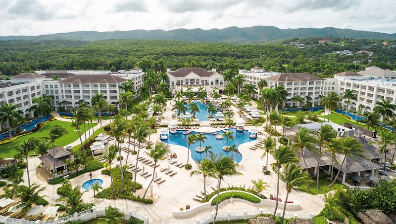 Hyatt Ziva Rose Hall 4