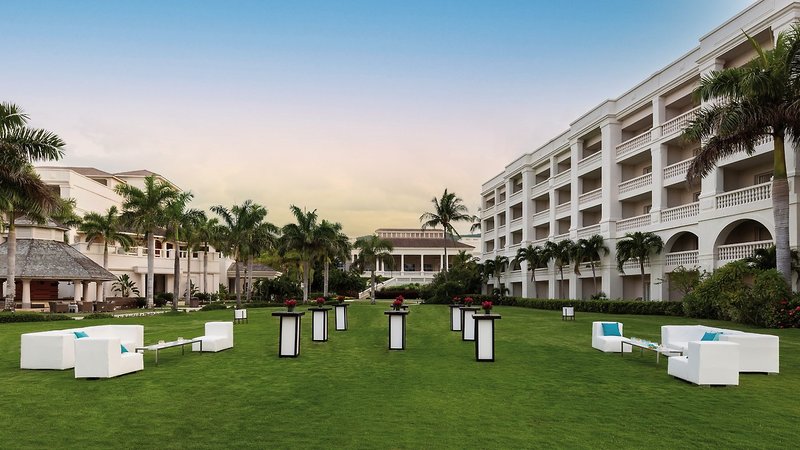 Hyatt Ziva Rose Hall 5