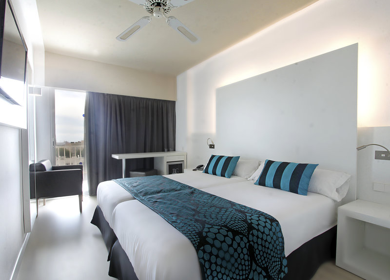 Hotel BG Caballero 19