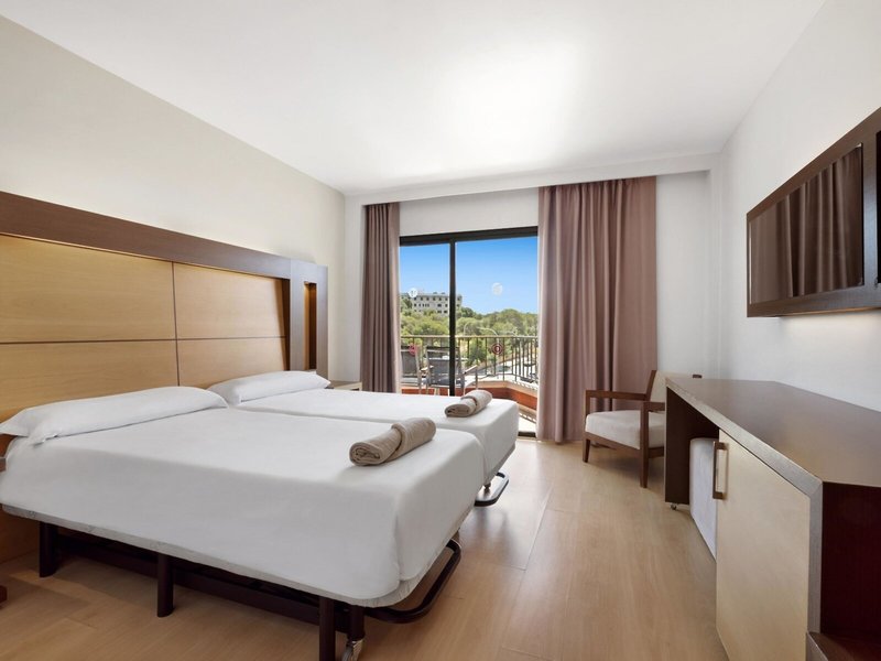 Pabisa Chico 15 - Room Example