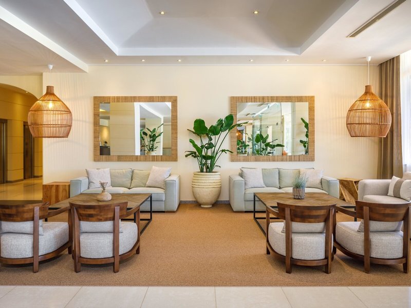 PortoBay Falesia 14