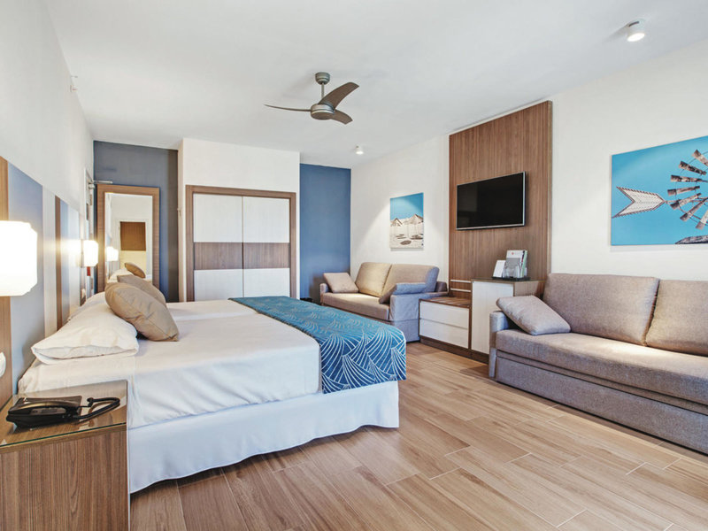 Riu Festival 13 - Room Example
