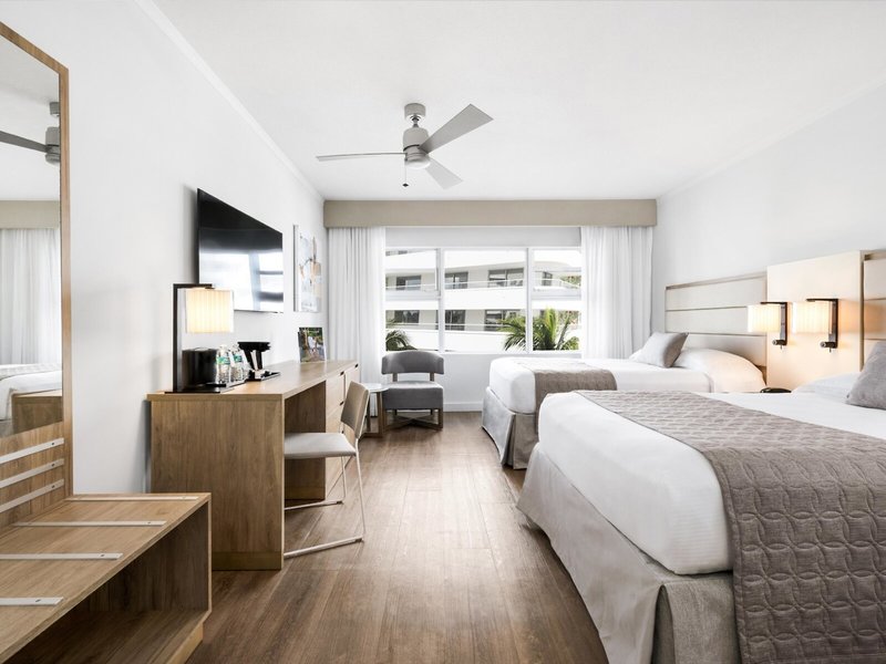 Hotel Riu Plaza Miami Beach 38