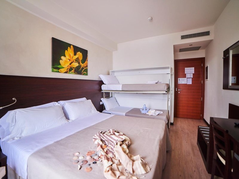Alisei Palace 38 - Room Example