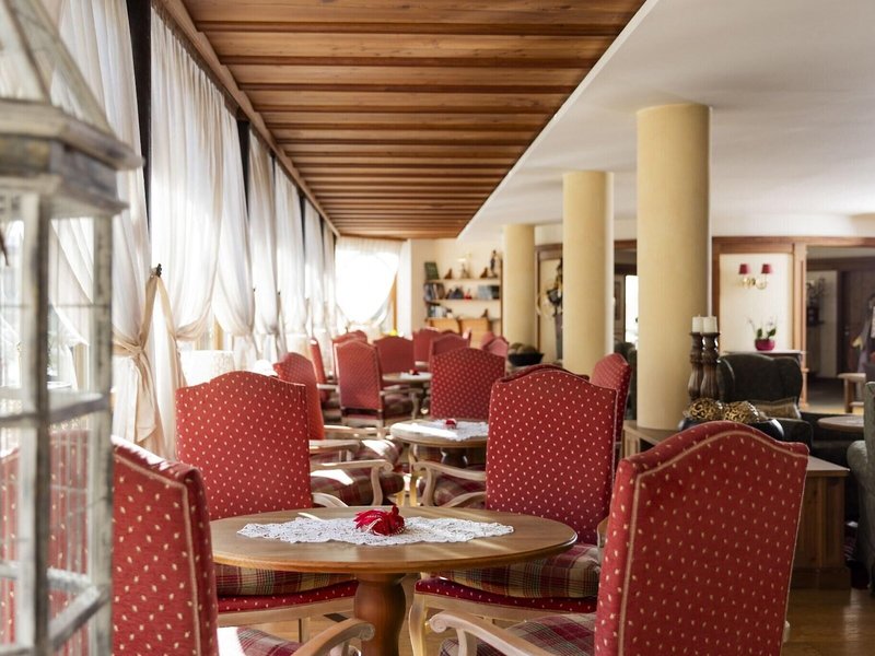Alpen Suite Hotel 18