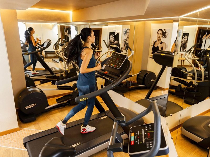 Alpen Suite Hotel 22