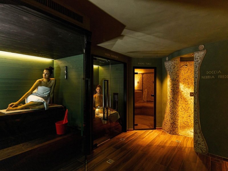 Alpen Suite Hotel 23