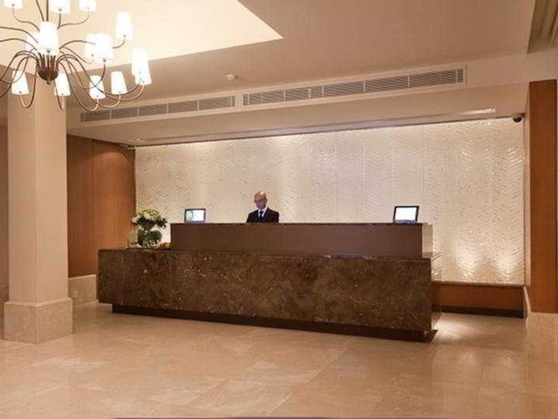 AlQasr Metropole Hotel 8