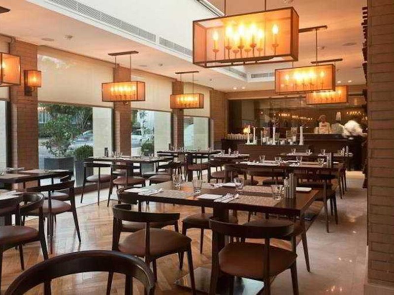 AlQasr Metropole Hotel 15