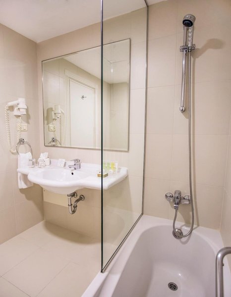 AlQasr Metropole Hotel 32
