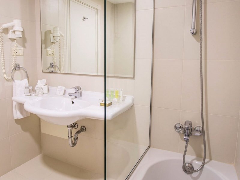 AlQasr Metropole Hotel 38