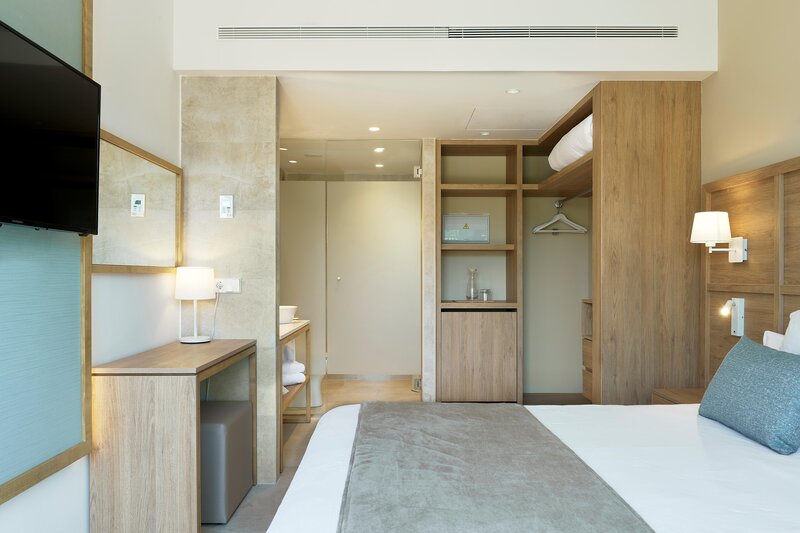 Iberostar Waves Cala Domingos 41