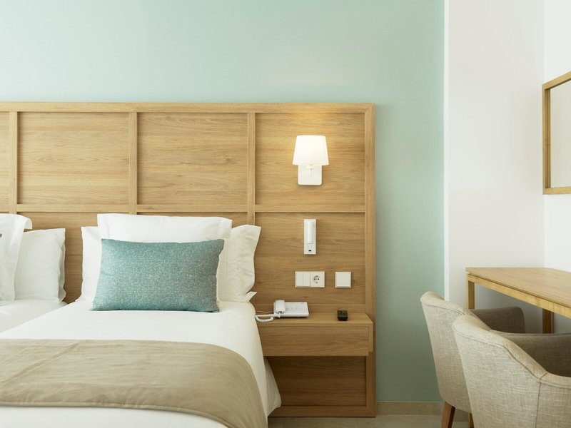 Iberostar Waves Cala Domingos 26