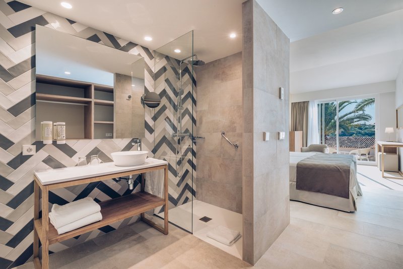 Iberostar Waves Cala Domingos 19