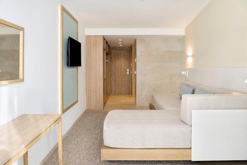 Iberostar Waves Cala Domingos 56