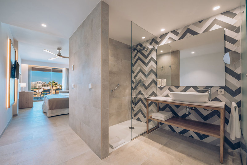 Iberostar Waves Cala Domingos 14