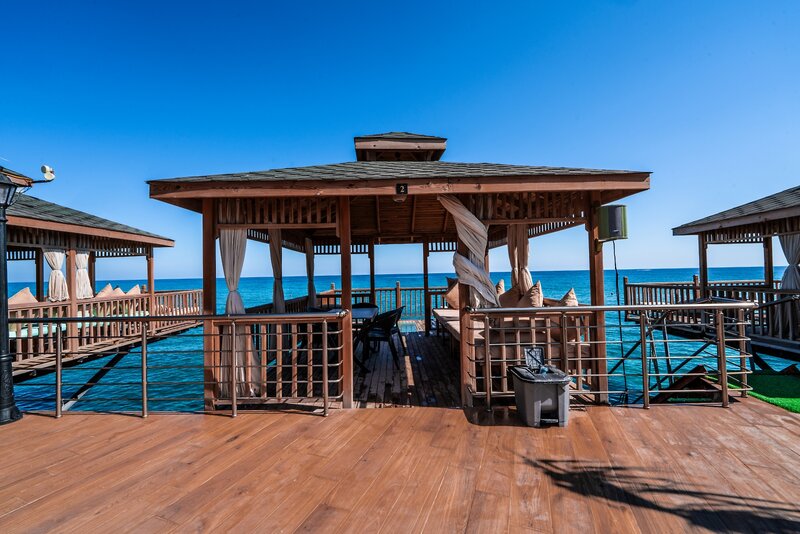 Riverside Garden Resort 10