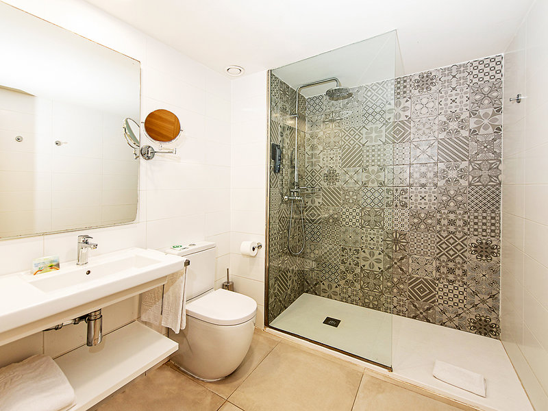 allsun Hotel Riviera Playa - Erwachsenenhotel 22 - Bathroom Example